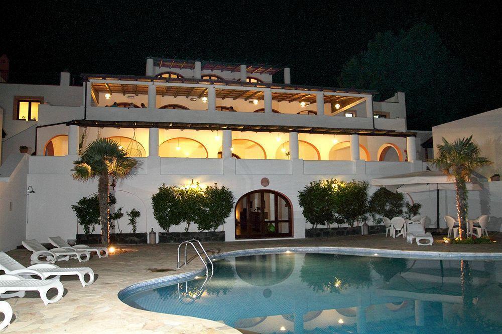 Principe Di Salina Boutique Hotel Malfa  Extérieur photo