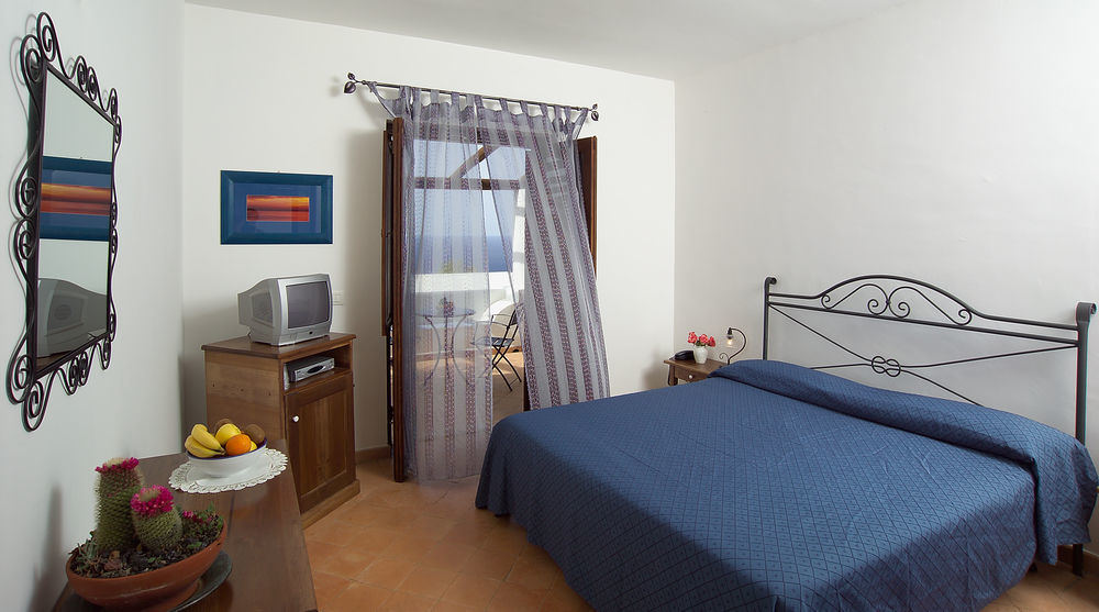 Principe Di Salina Boutique Hotel Malfa  Extérieur photo