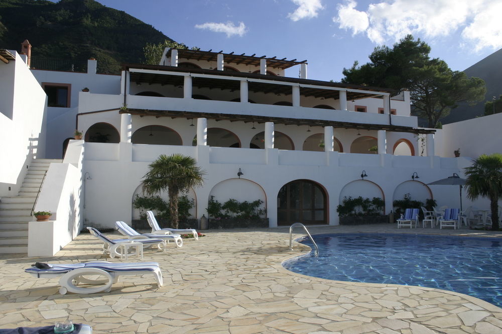 Principe Di Salina Boutique Hotel Malfa  Extérieur photo